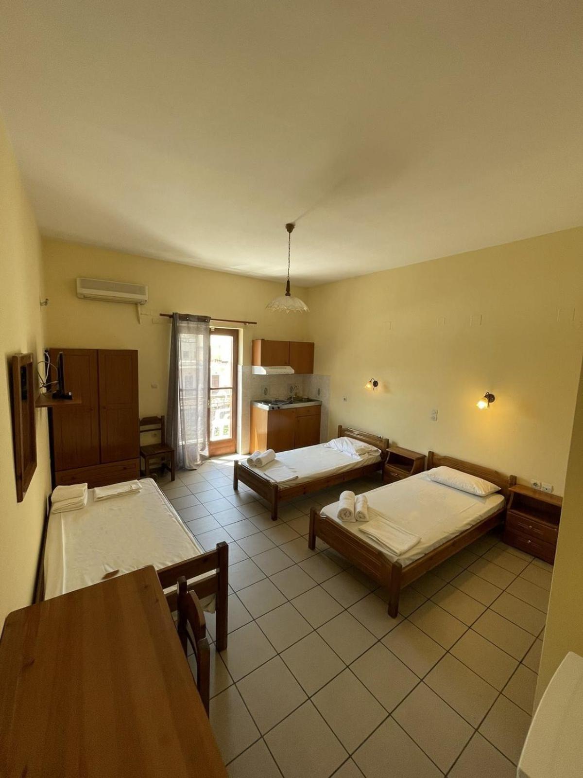 Hermes Apartment Ermoupoli